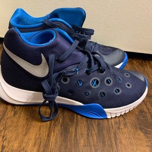 Kids school age nike shoes Size 6-1/2  never worn